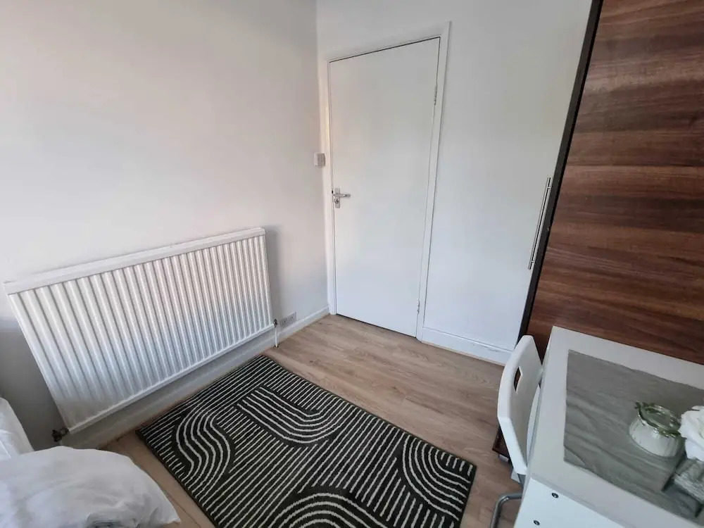 Easy Rooms - London Luton Airport