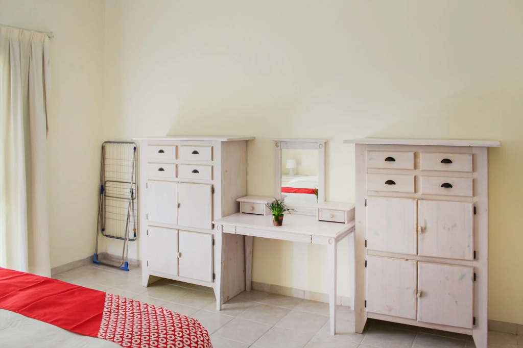 OYO 103 Home Classy-Discovery Garden