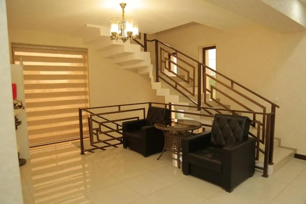 Premium Hotel 777