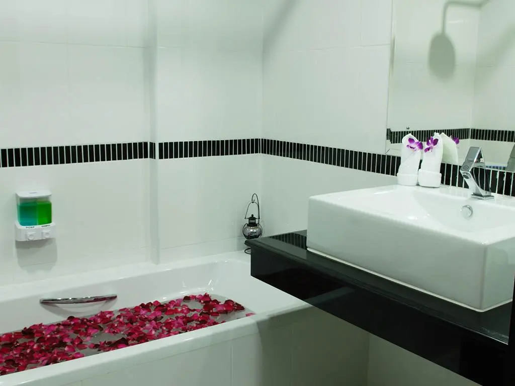 First Residence Hotel