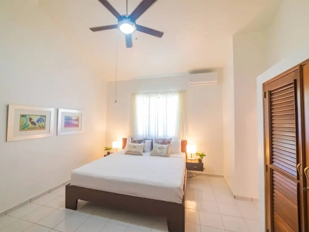 Casati Golden House, Great Pool & Garden!