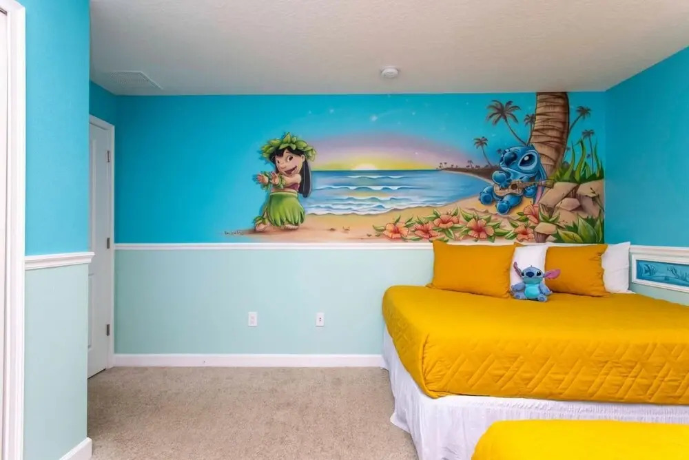 4819 Fantastic Club House With Water Park