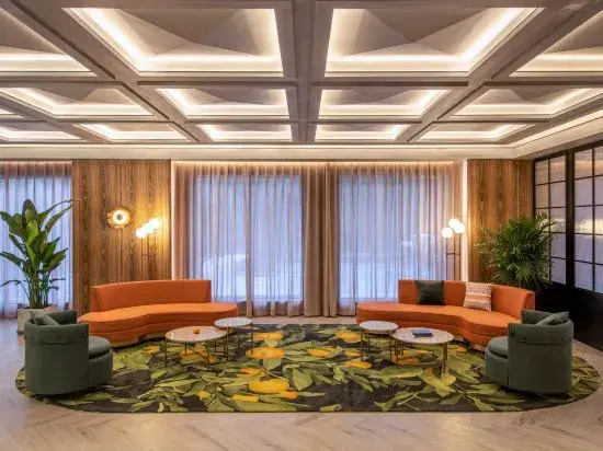 Orange hotel (Hebi Art Center Store)