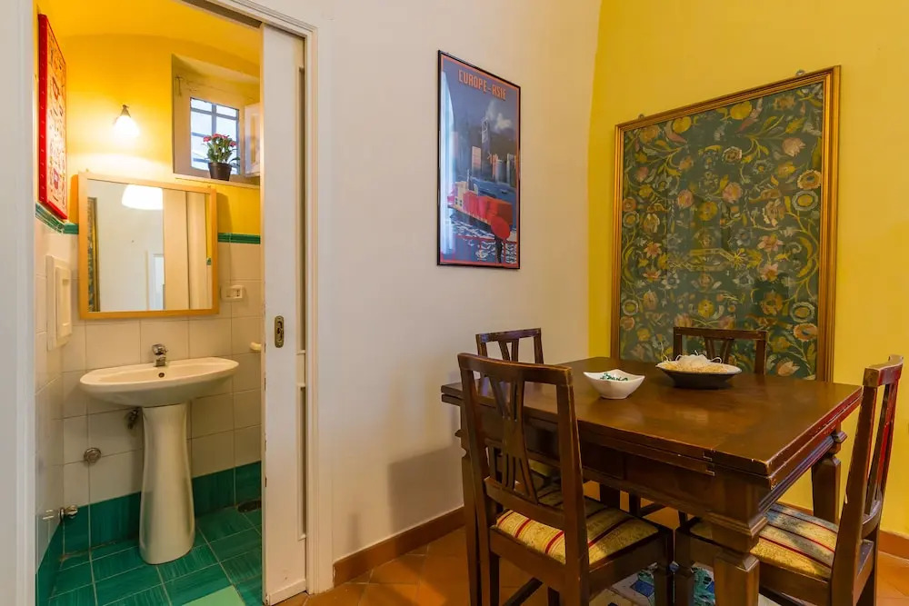 Nightlife Lovers Apartment