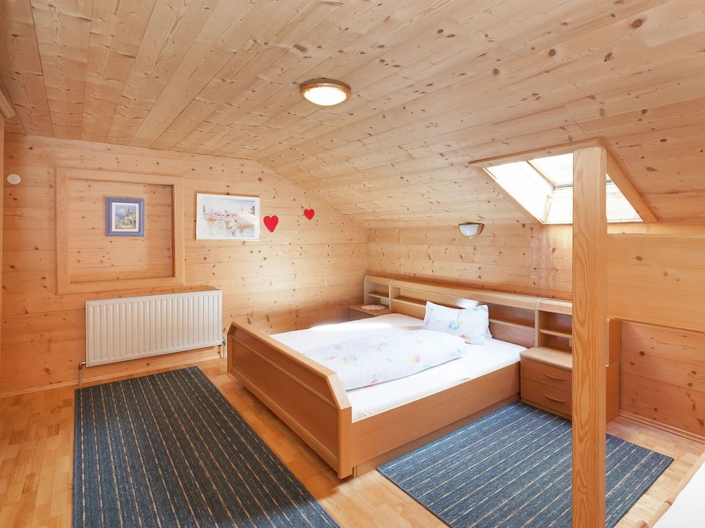 Spacious Farmhouse in Aschau im Zillertal With Meadow View