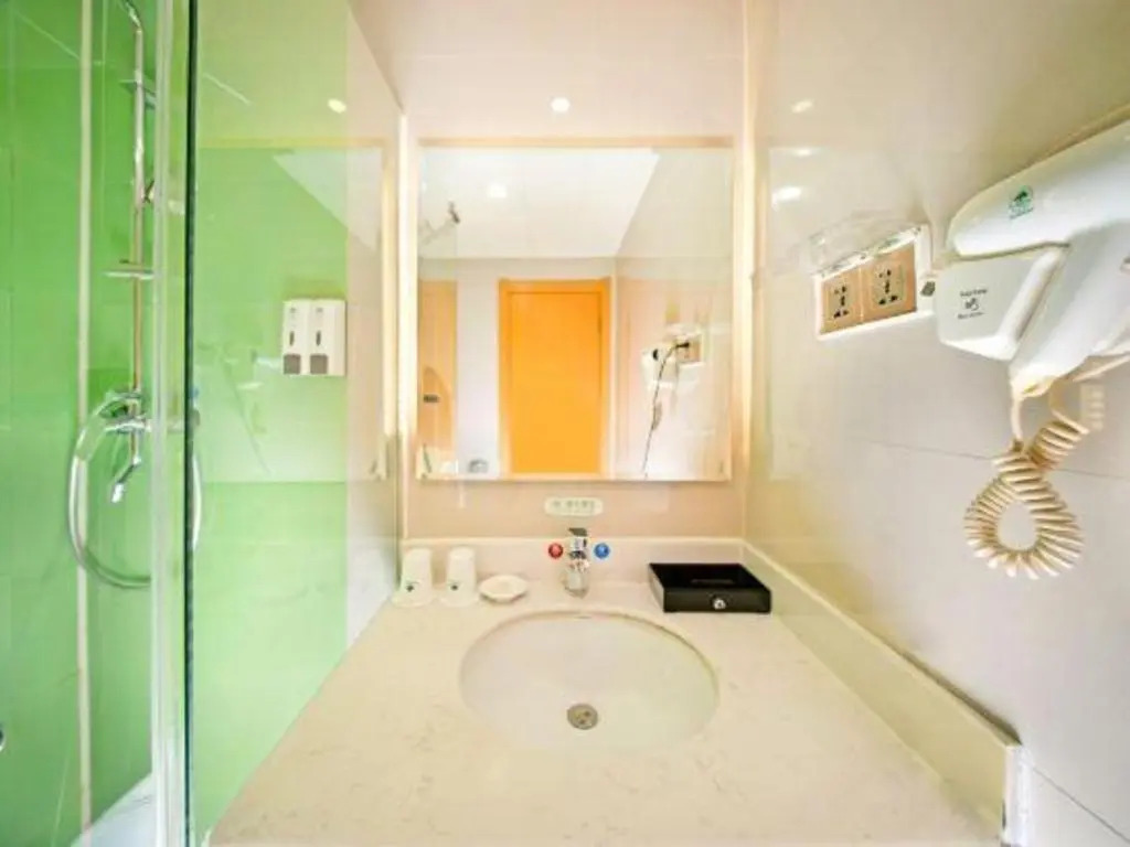 GreenTree Inn Binzhou Wudi Ginza Square Express Hotel