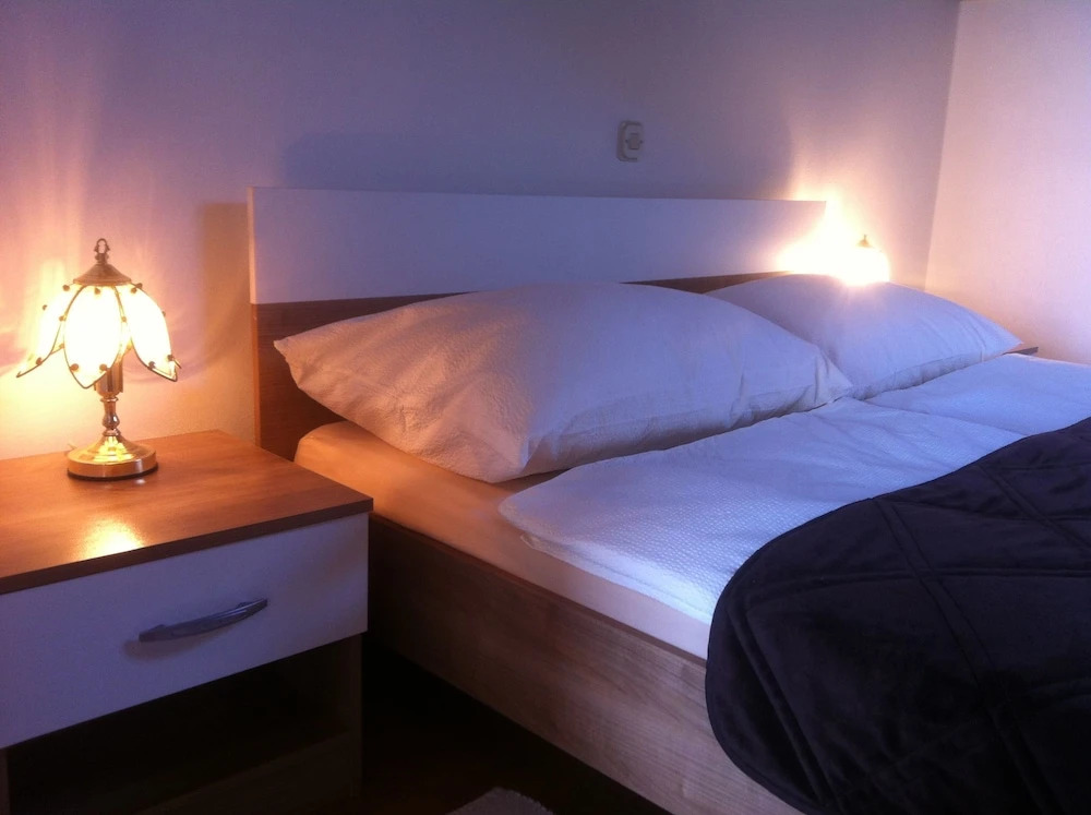 Apartment-rooms Preka