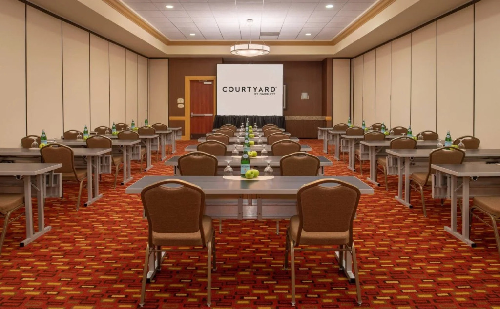 Courtyard by Marriott Sacramento Cal Expo