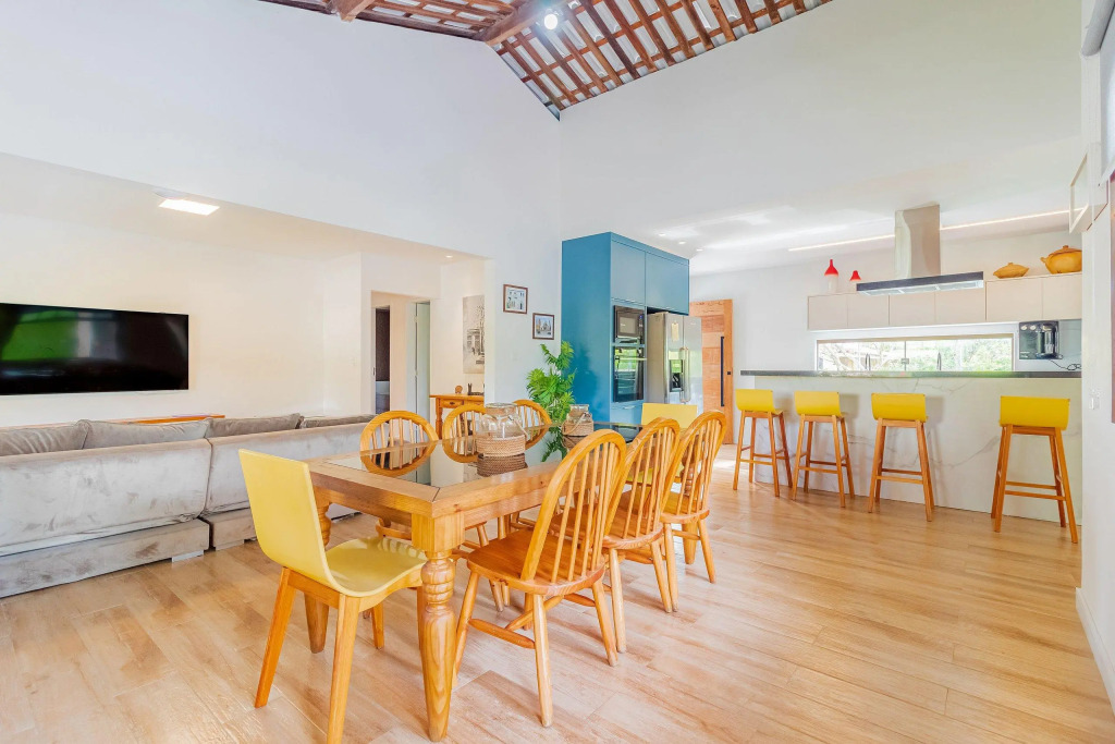 GB77 Ótima Casa 5 Quartos com Piscina e Churrasqueira - Guarajuba