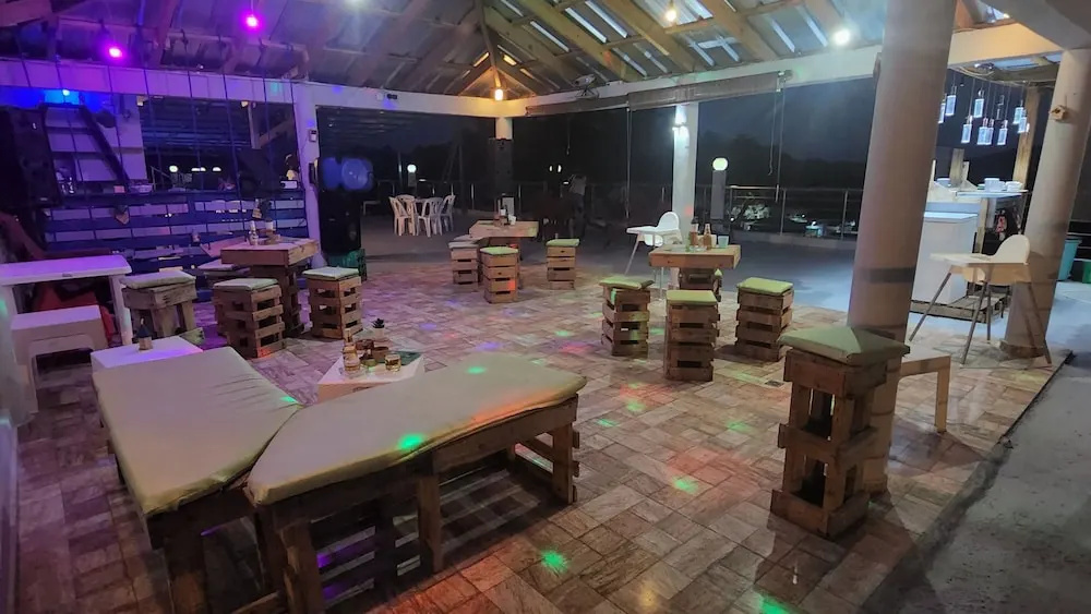 Edma Aparta Hotel