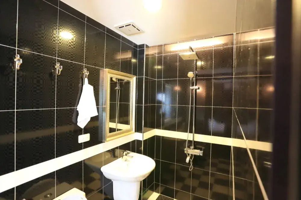E Moh Hotel