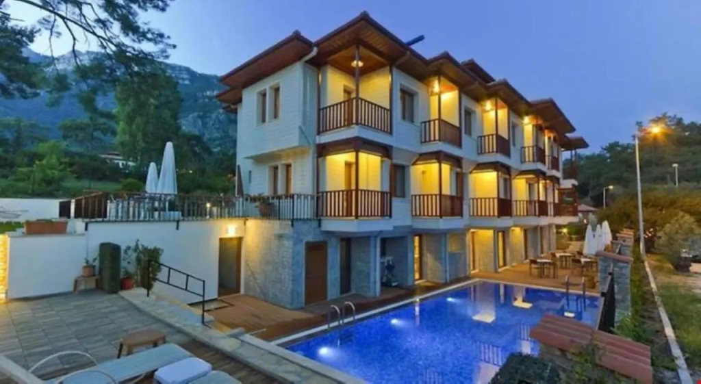 SUMMER OTEL