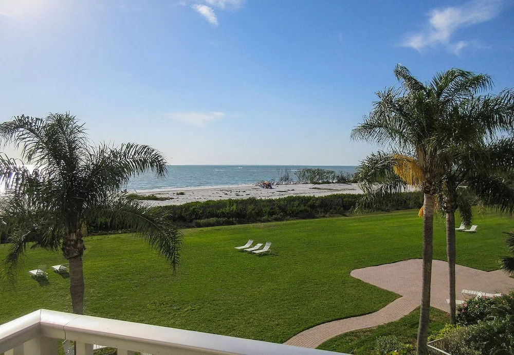 Estero Beach & Tennis 204b 1 Bedroom 1 Bathroom Condo