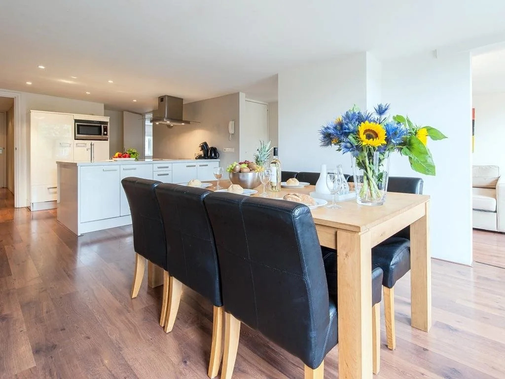 Rembrandtplein Apartment Suites