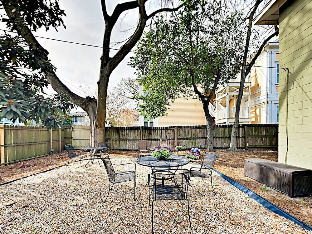 307 Savannah - 6 Br Duplex