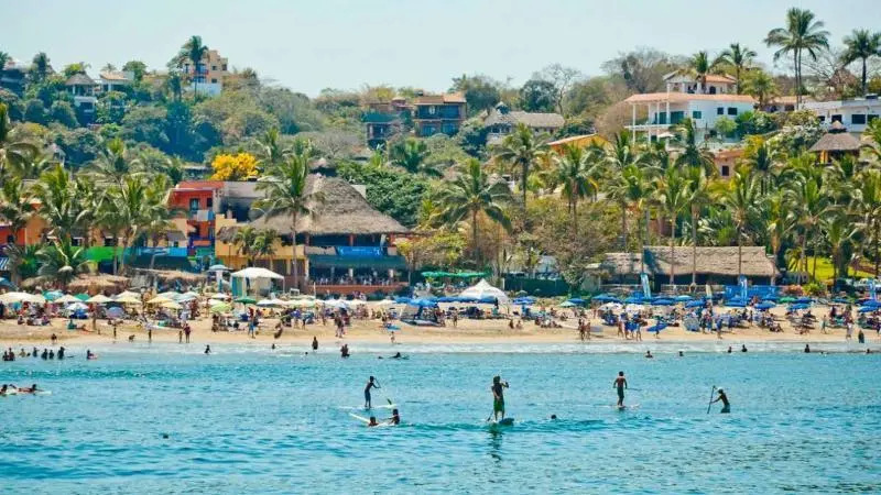 Surfing Sayulita Break