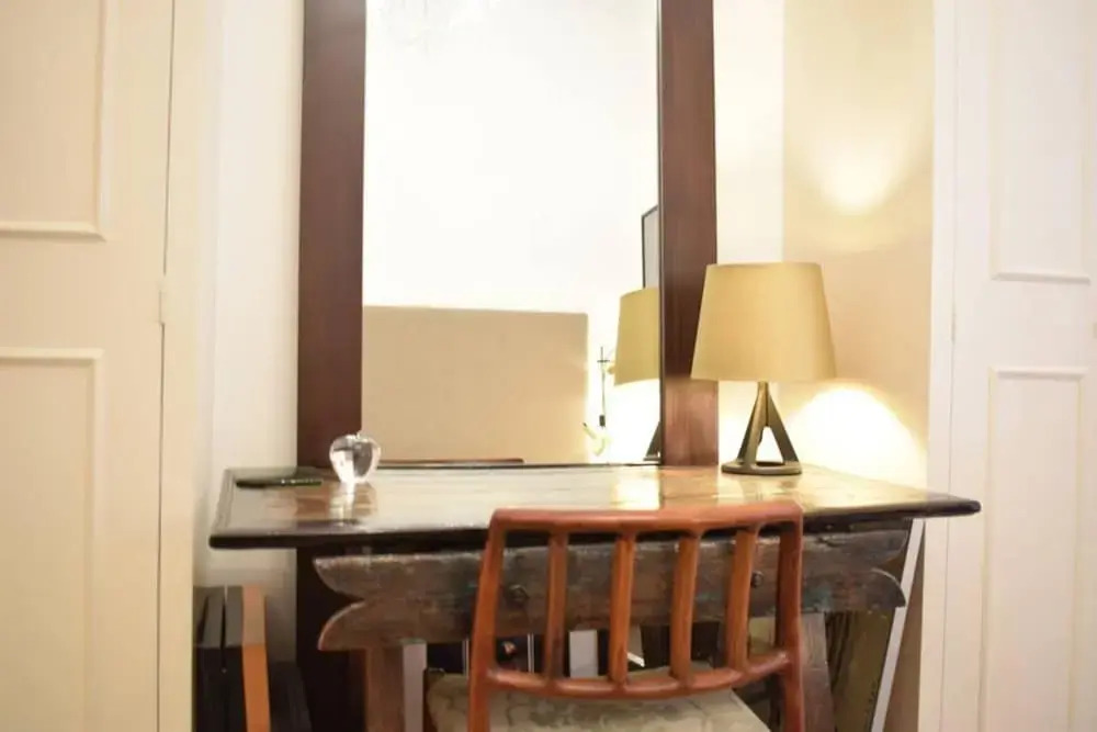 West Kensington Stunning 2 Bedroom Flat With Balcony