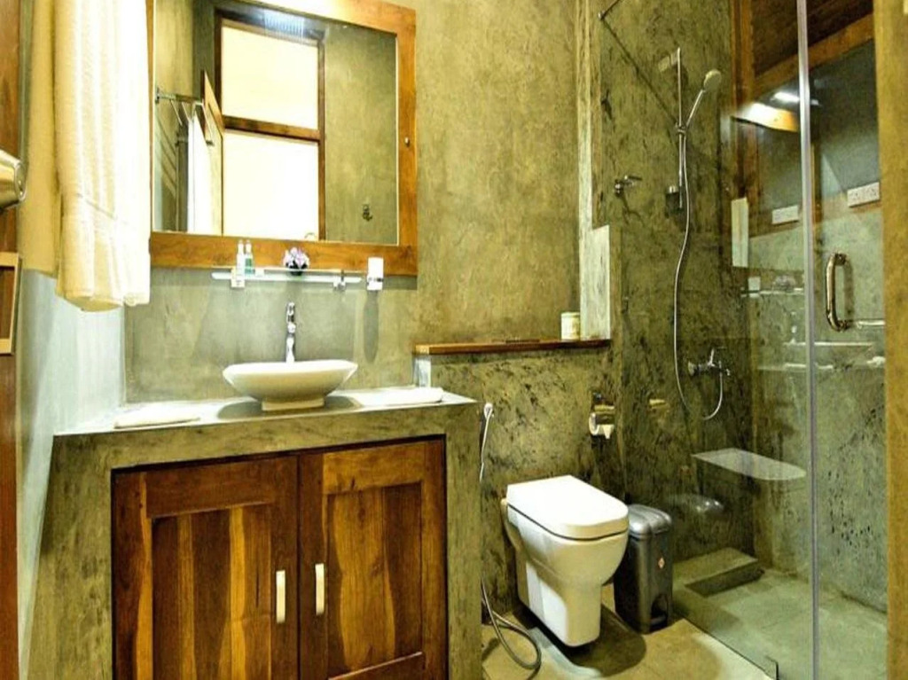 Hotel Athgira