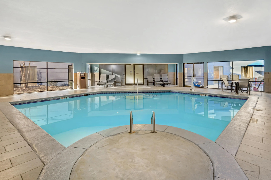 Best Western Plus McDonough Inn & Suites