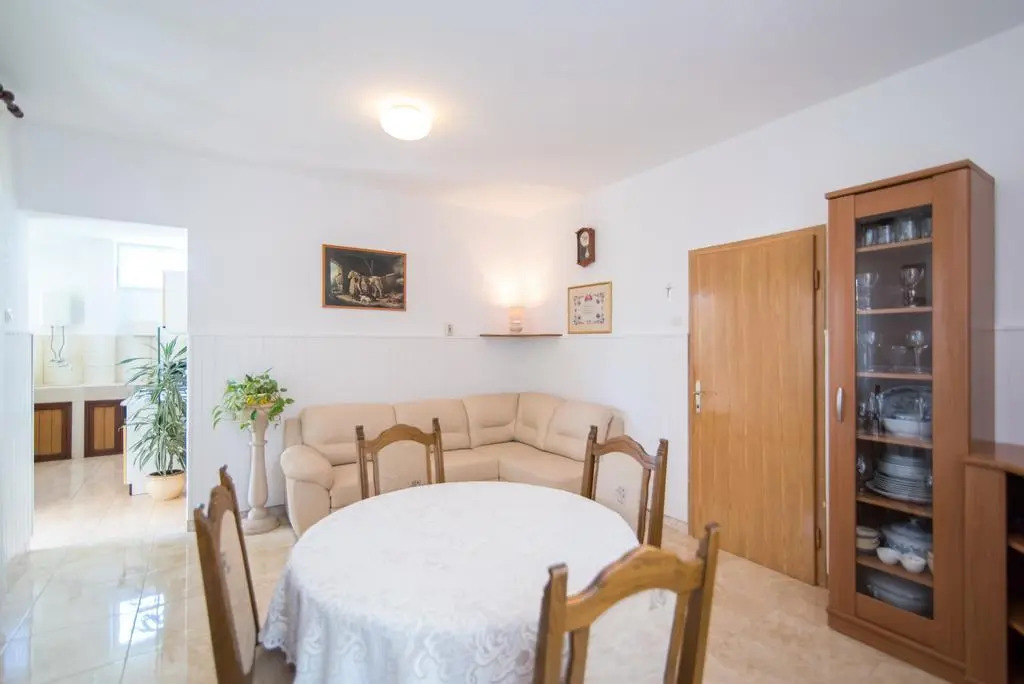 Apartments Vrandecic