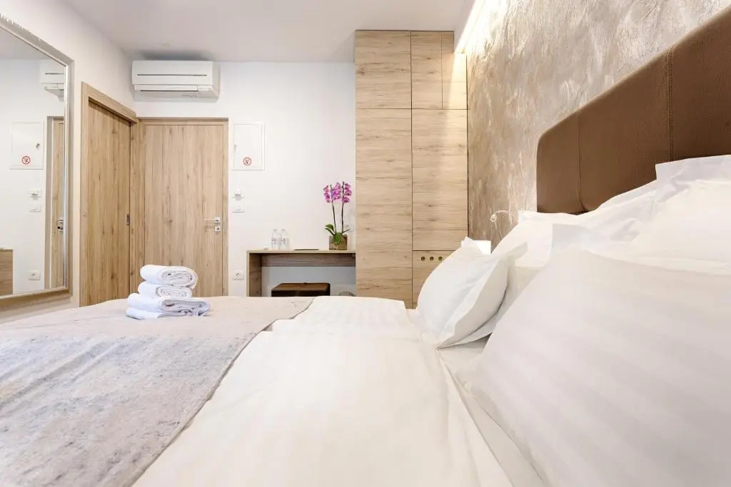 Central Pearl by Nono Ban Rooms
