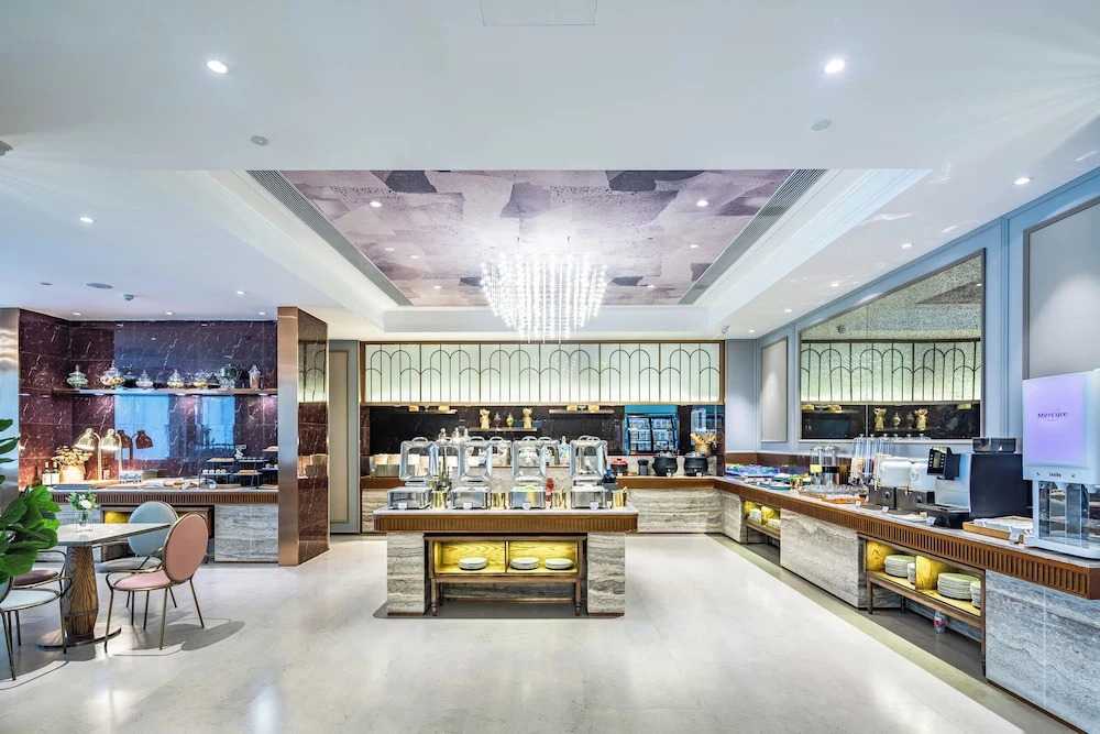 Mercure Qingdao Downtown