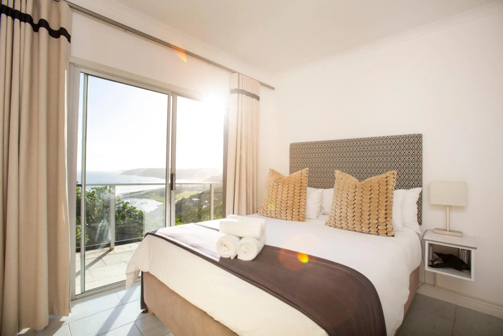 Infinity Blue Luxury Accommodation