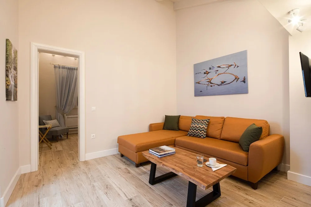 Melinas Urban Retreat