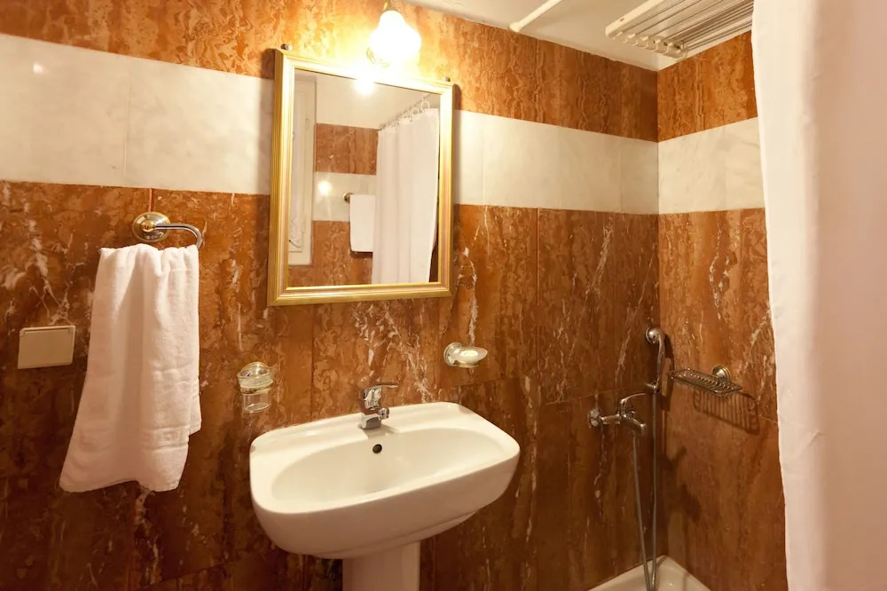 Pension Eleni
