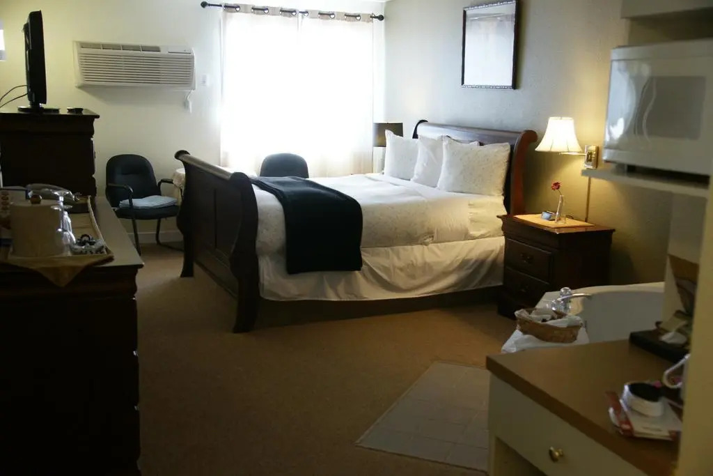 R&R Inn & Suites