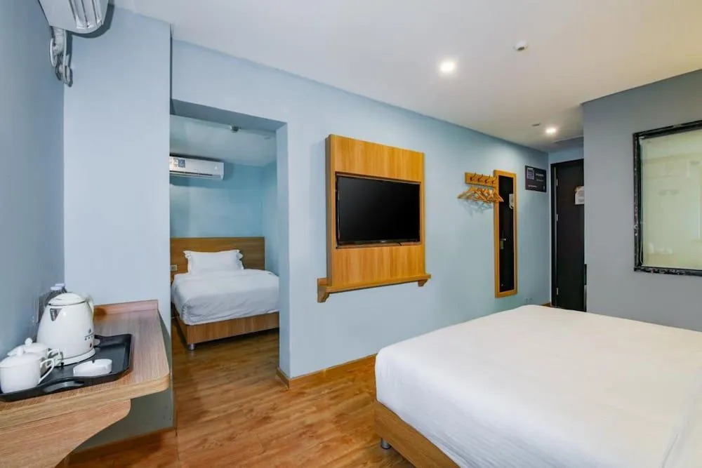 Maker Hotel