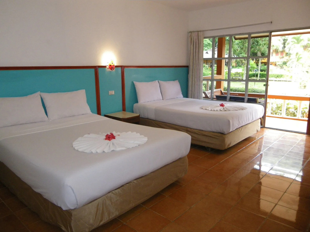 Diamond Cave Resort
