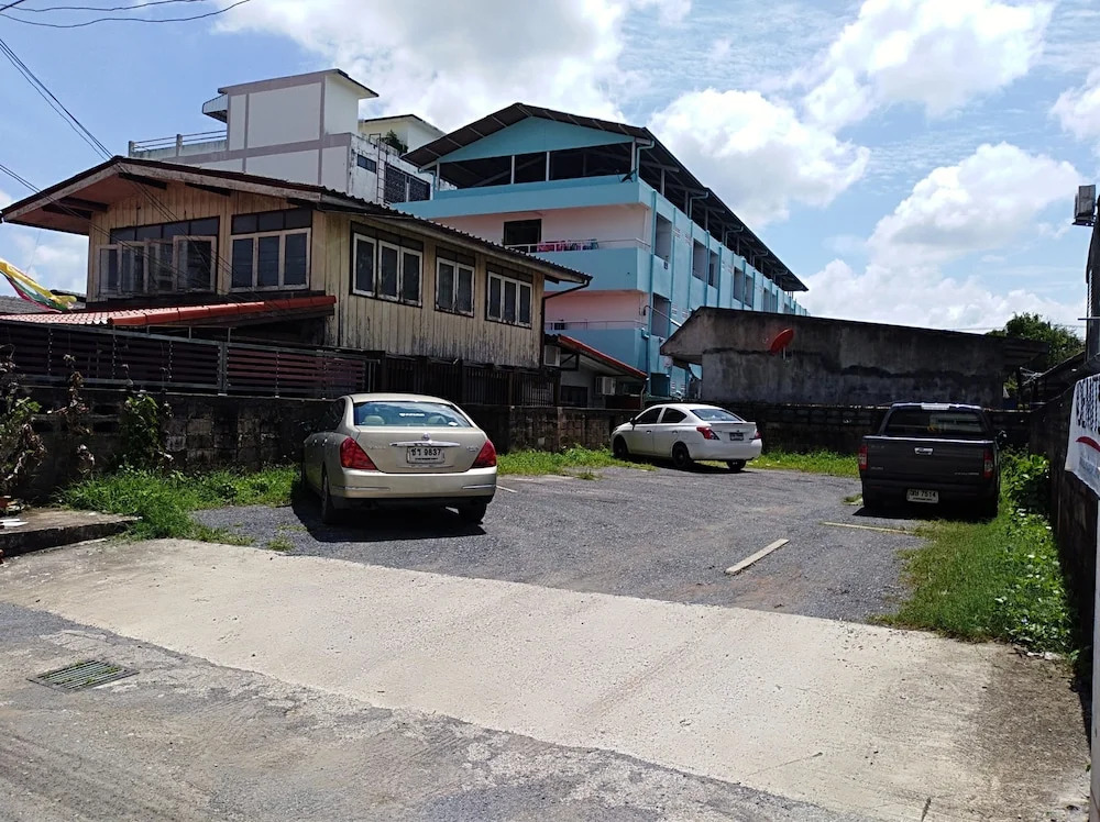 Sansabai Place