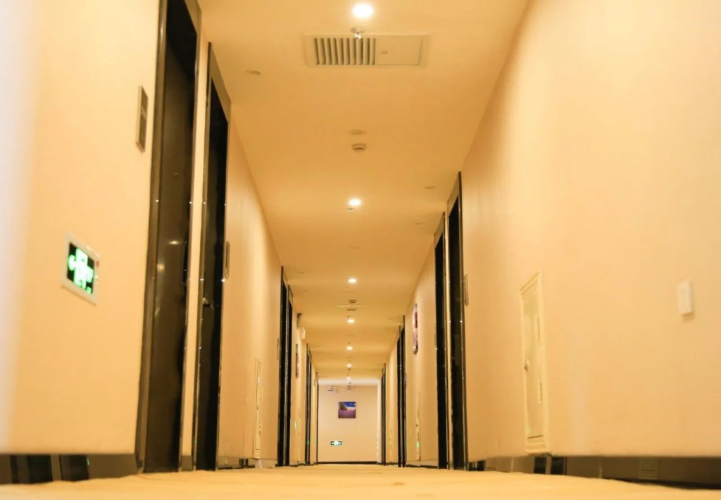 Lavande Hotel (Yinchuan North Gate Tourism Bus Station)