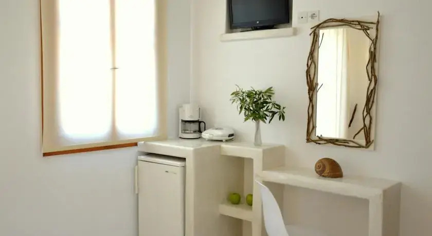 Niki Rooms