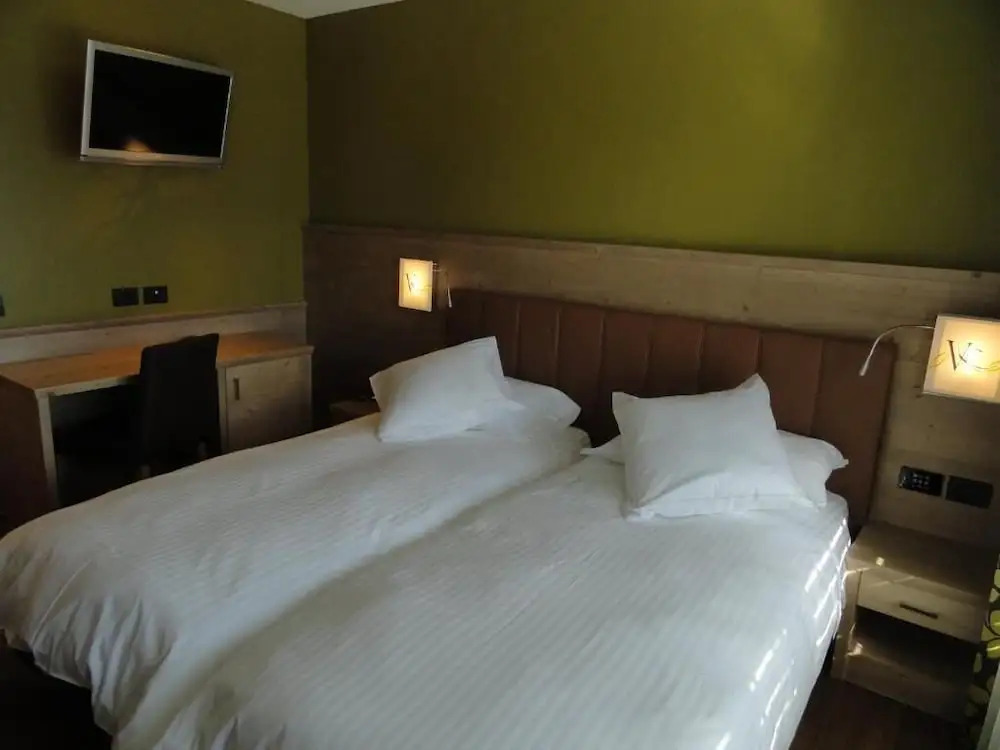 Viridis Hotel