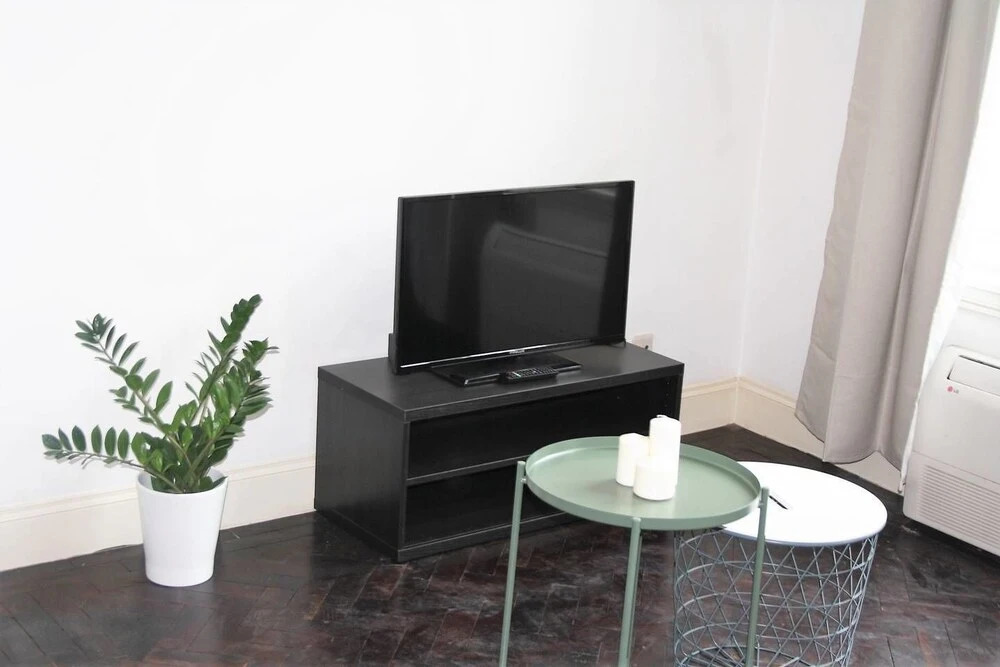 Saint Pauls Suite 35