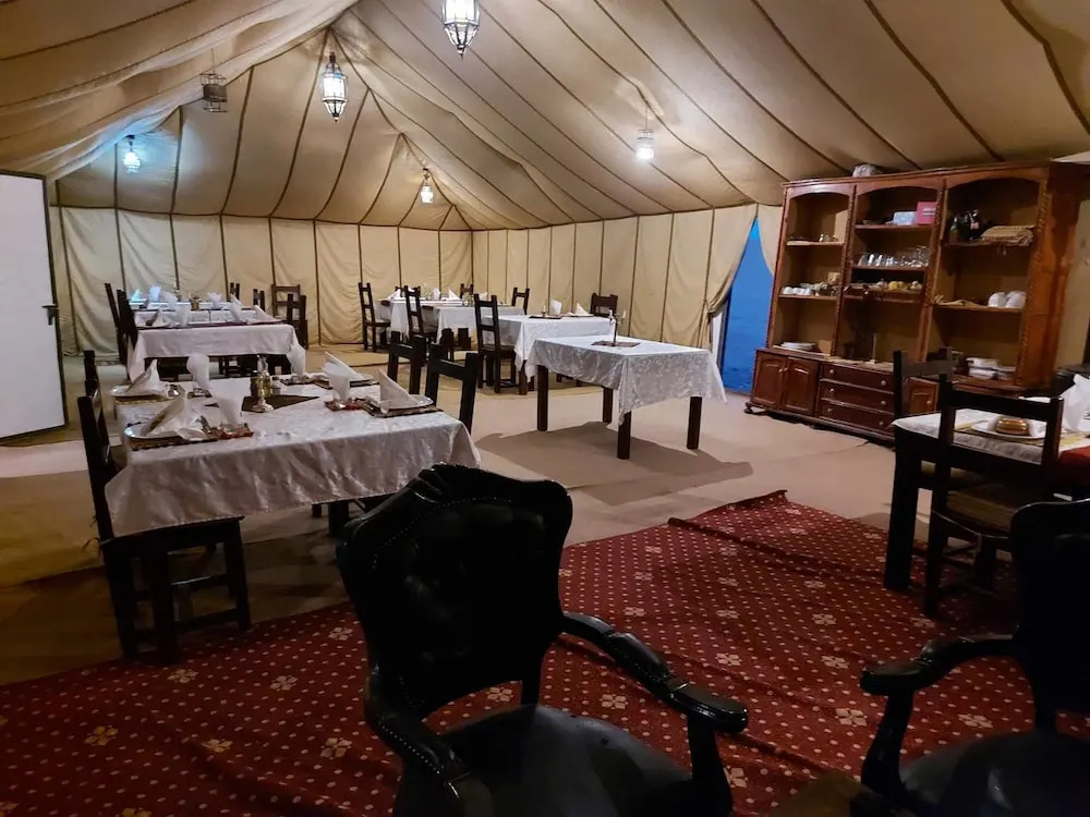 luxury camp jumeirah resort