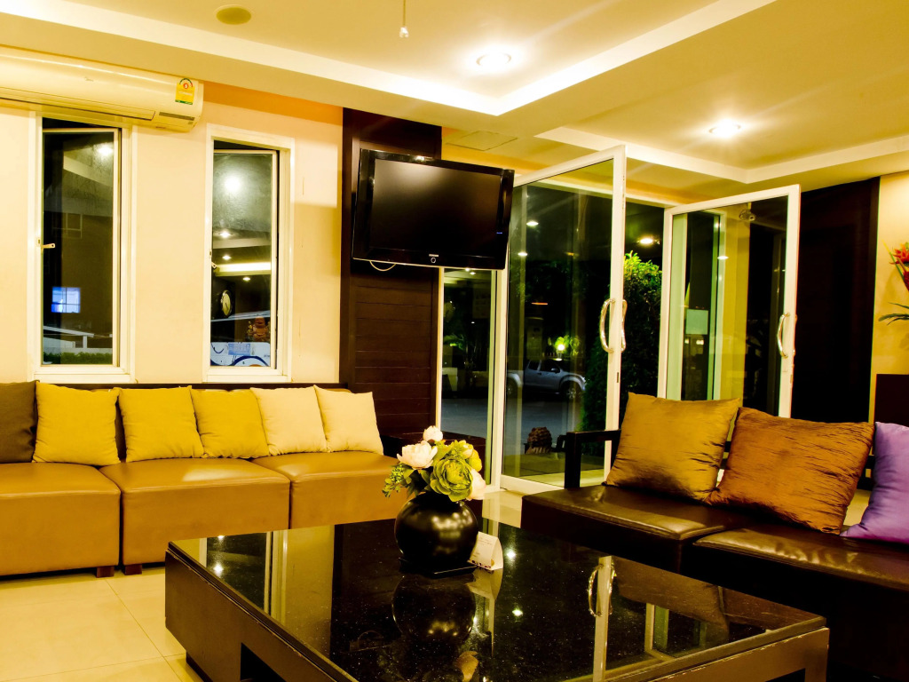 Sinsuvarn Airport Suite Hotel