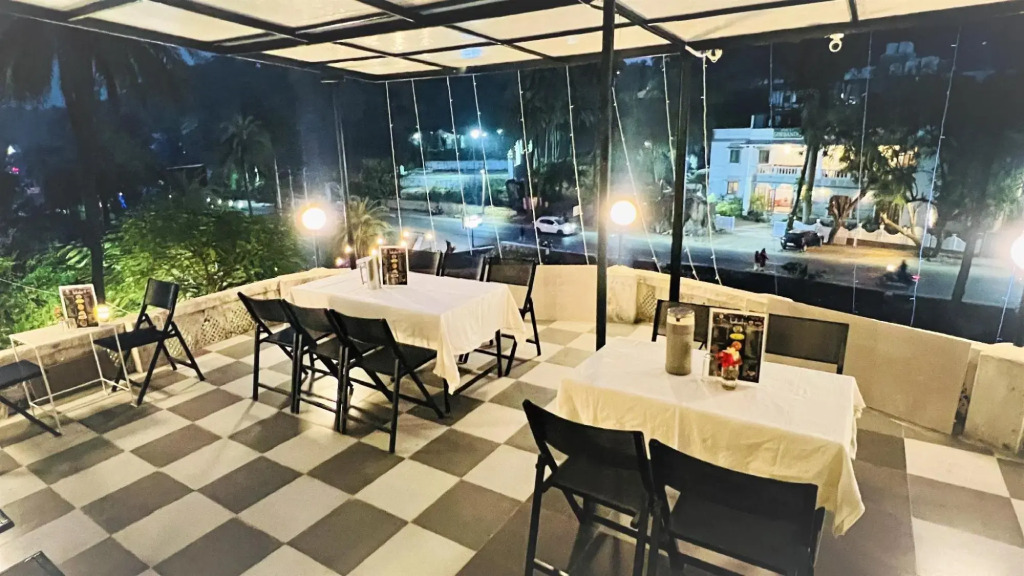 OYO 6557 Hotel Kaka Inn