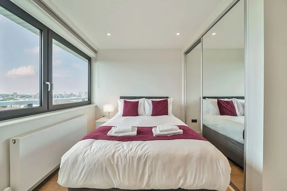 Roomspace Serviced Apartments -Oasis Way