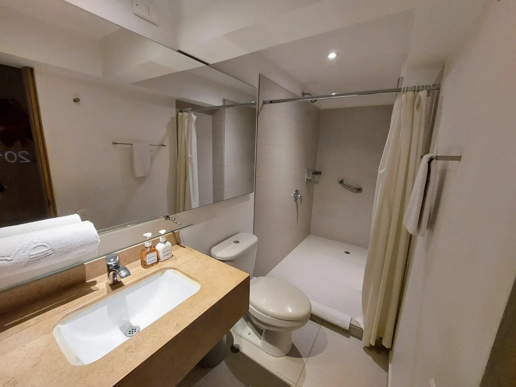 Hotel Viaggio Teleport City Suites