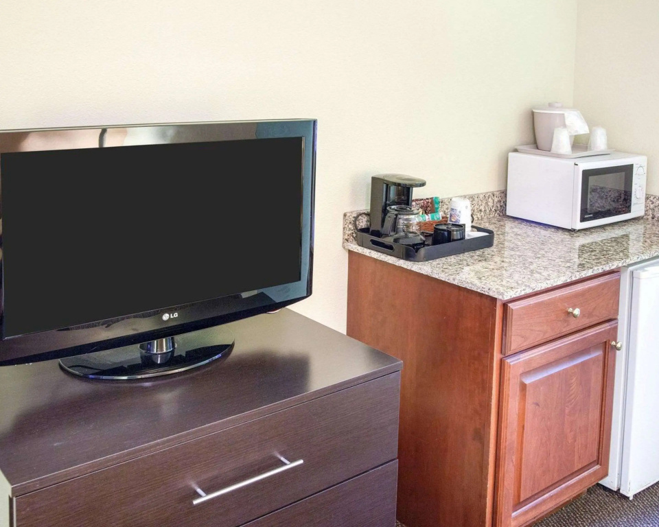 Quality Inn & Suites Niles