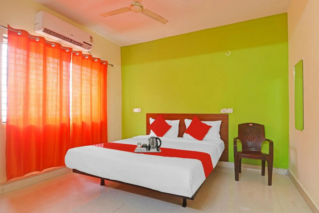 Super Hotel O Dk Reddy Square