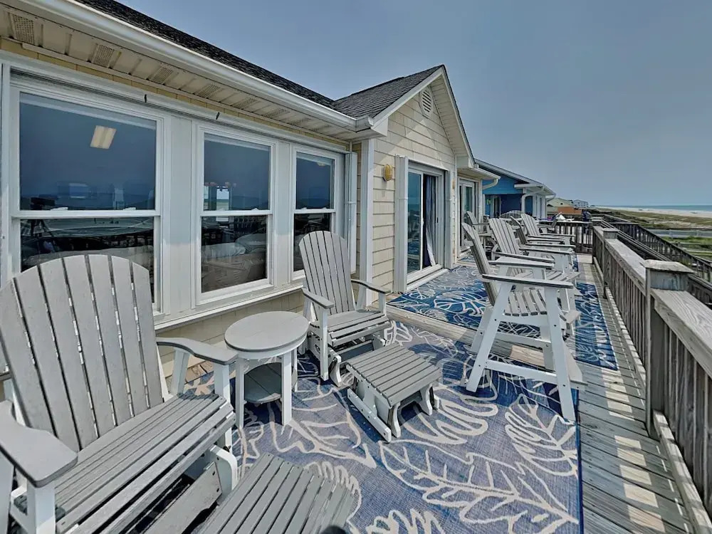 Twin Palms by Topsail Realty