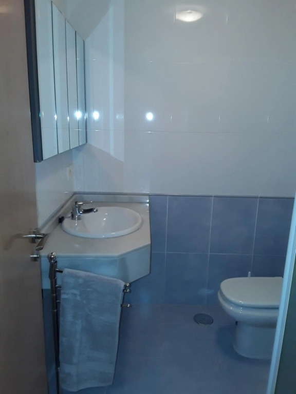 Apartamento de 6 personas con WIFI Y GARAJE INCLUIDO