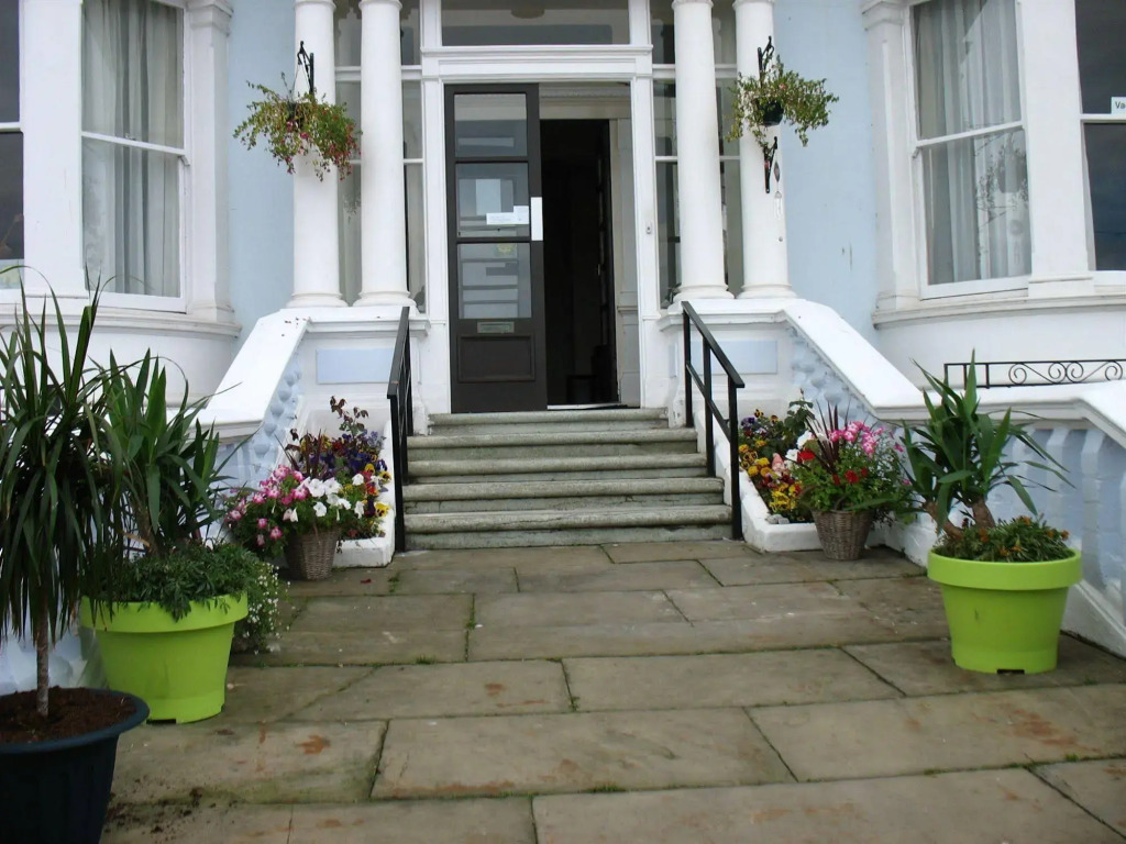 Iris Hotel Llandudno