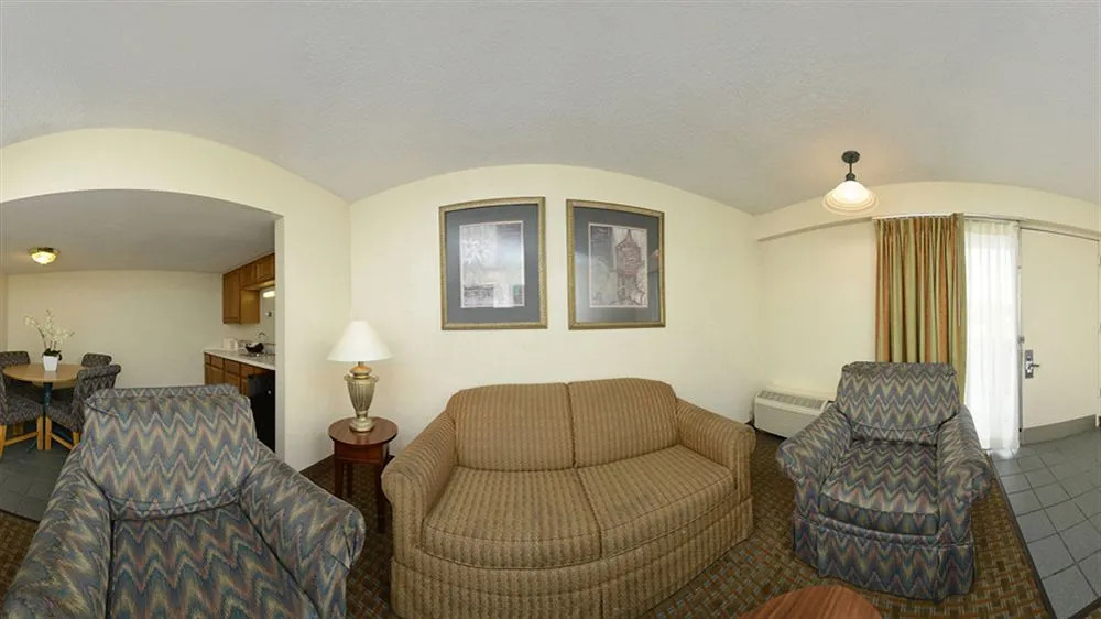 Quality Inn & Suites Near Fort Sam Houston