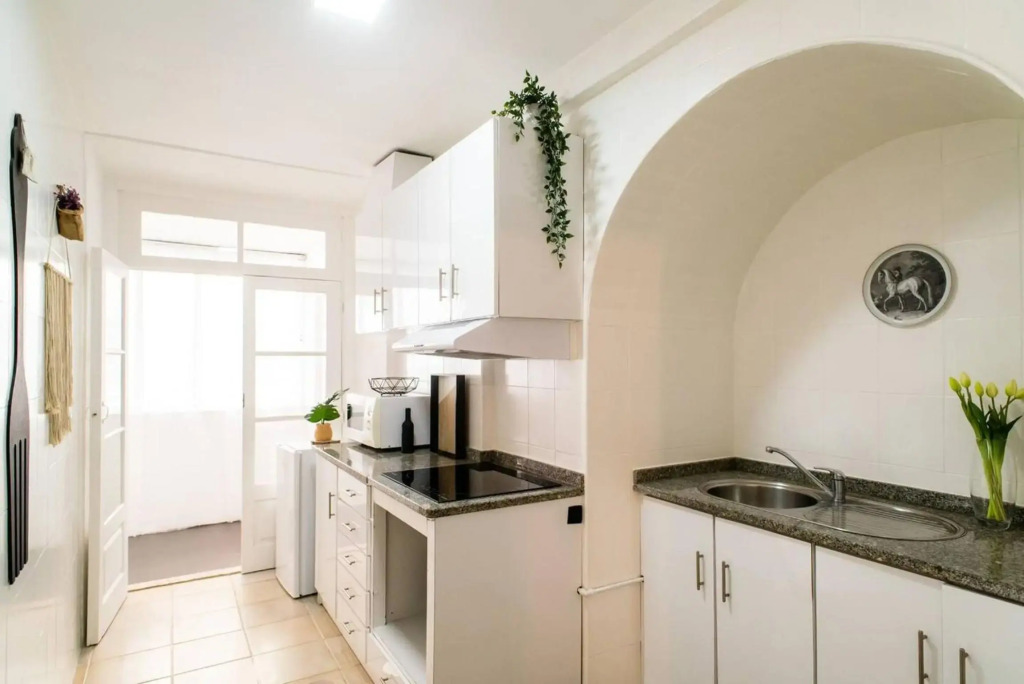One bedroom appartement with wifi at Porto 3 km away from the beach