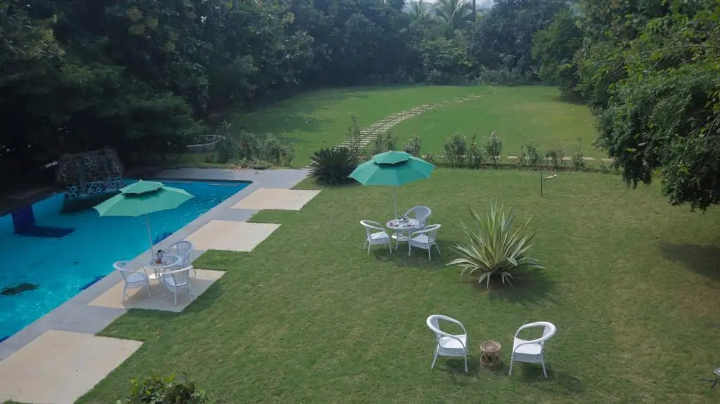 Jungle Safari Resort & Holiday Villa